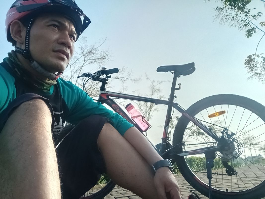 Slow ride in Kecamatan Menganti