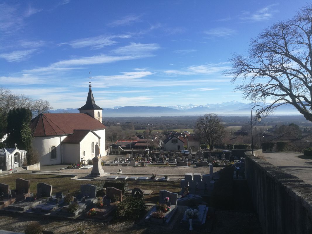 Fast ride in Saint-Genis-Pouilly