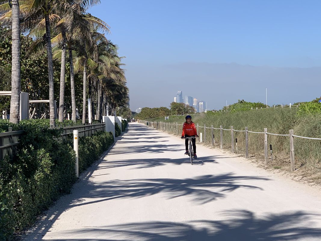 Ancien Quartier Bal Harbor