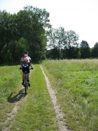 Hebe Bild 2 entlang der Bikemap-Route "Dąbrowa Górnicza - Łazy - Ryczów - Smoleń - Chechło - Dąbrowa Górnicza" hervor