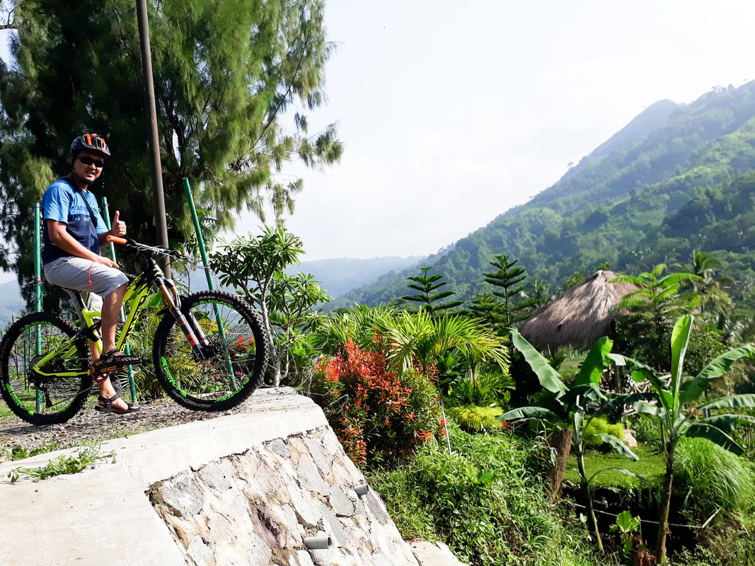 Slow ride in Bumijawa