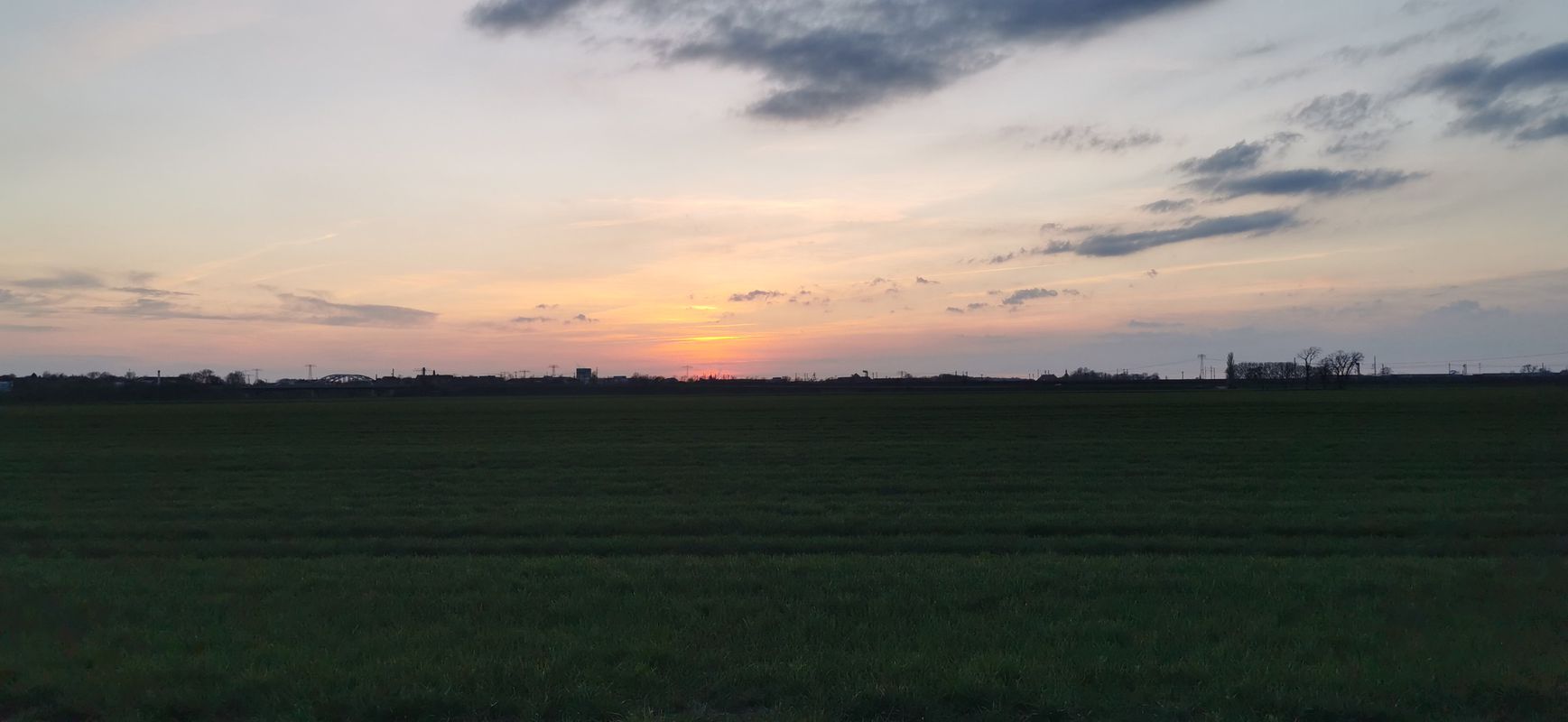 Storchplatz, Diera-Zehren über Meißen, Zehren, Hirschstein, Riesa, Nünchritz, Diesbar nach Storchplatz, Diera-Zehren