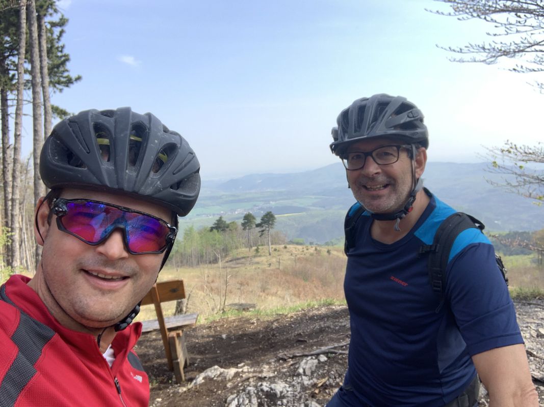 Hüttenrunde Eisene Tor - Vöslauer Hütte - Harzberg Hütte