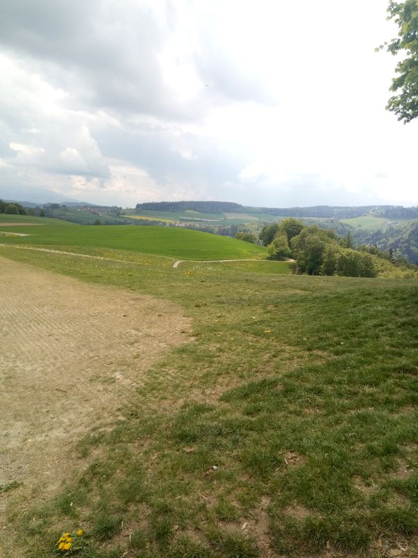 De Dorfbachstrasse 58, Köniz a Dorfbachstrasse 60, Köniz