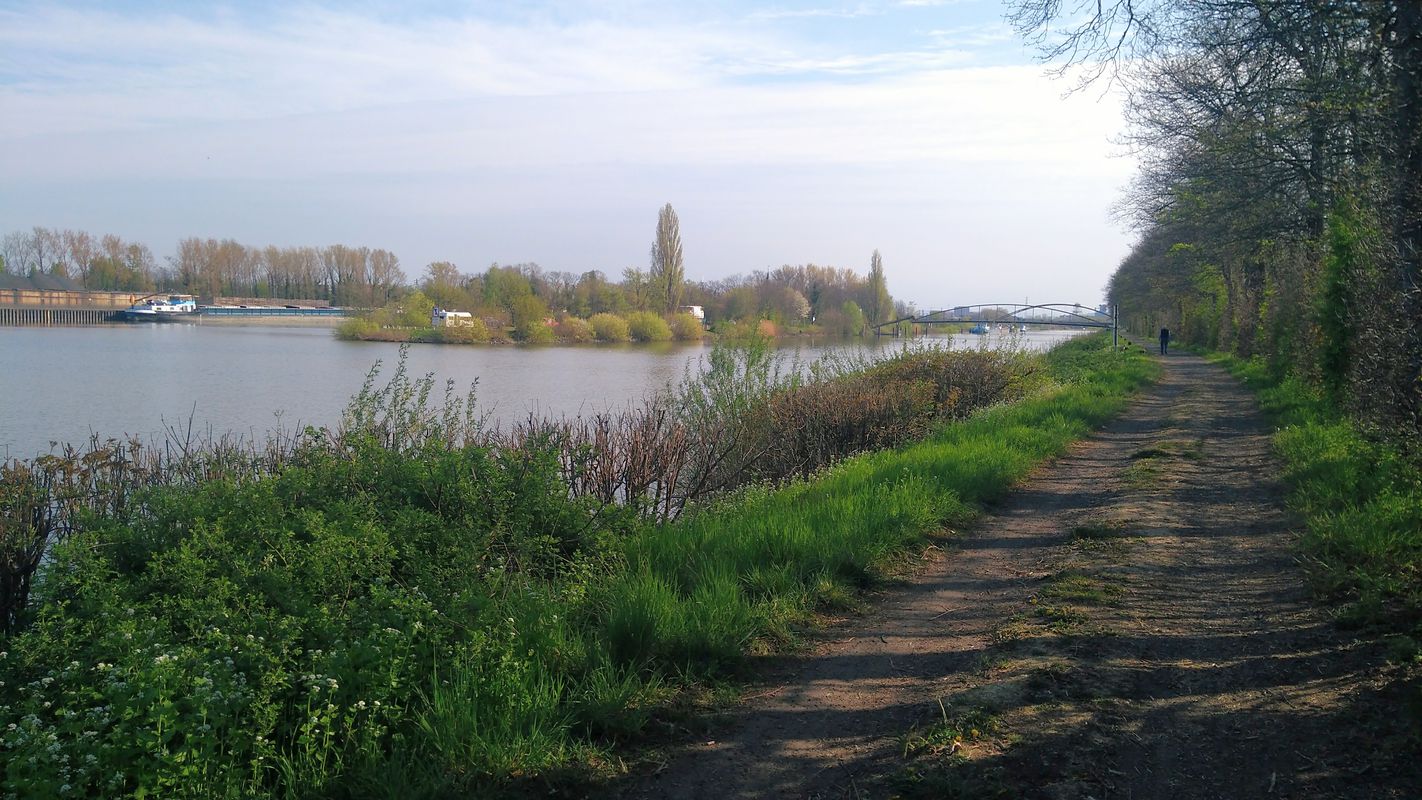 Vor der Brücke 4, Vechelde nach Hafenstraße 15, Salzgitter