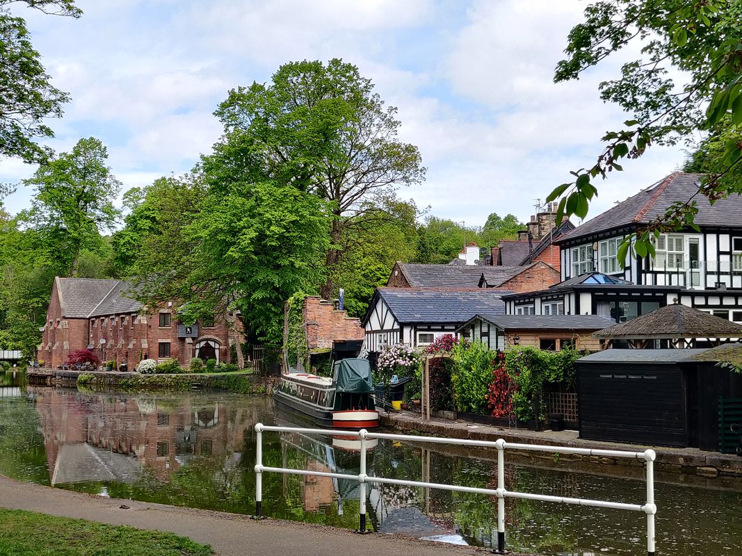 Boothstown Marina to Bridgewater Hotel and back...