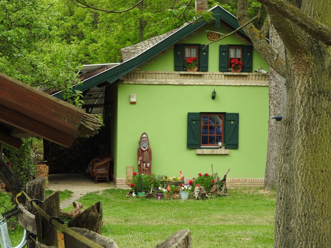 Szekszárdi-dombság