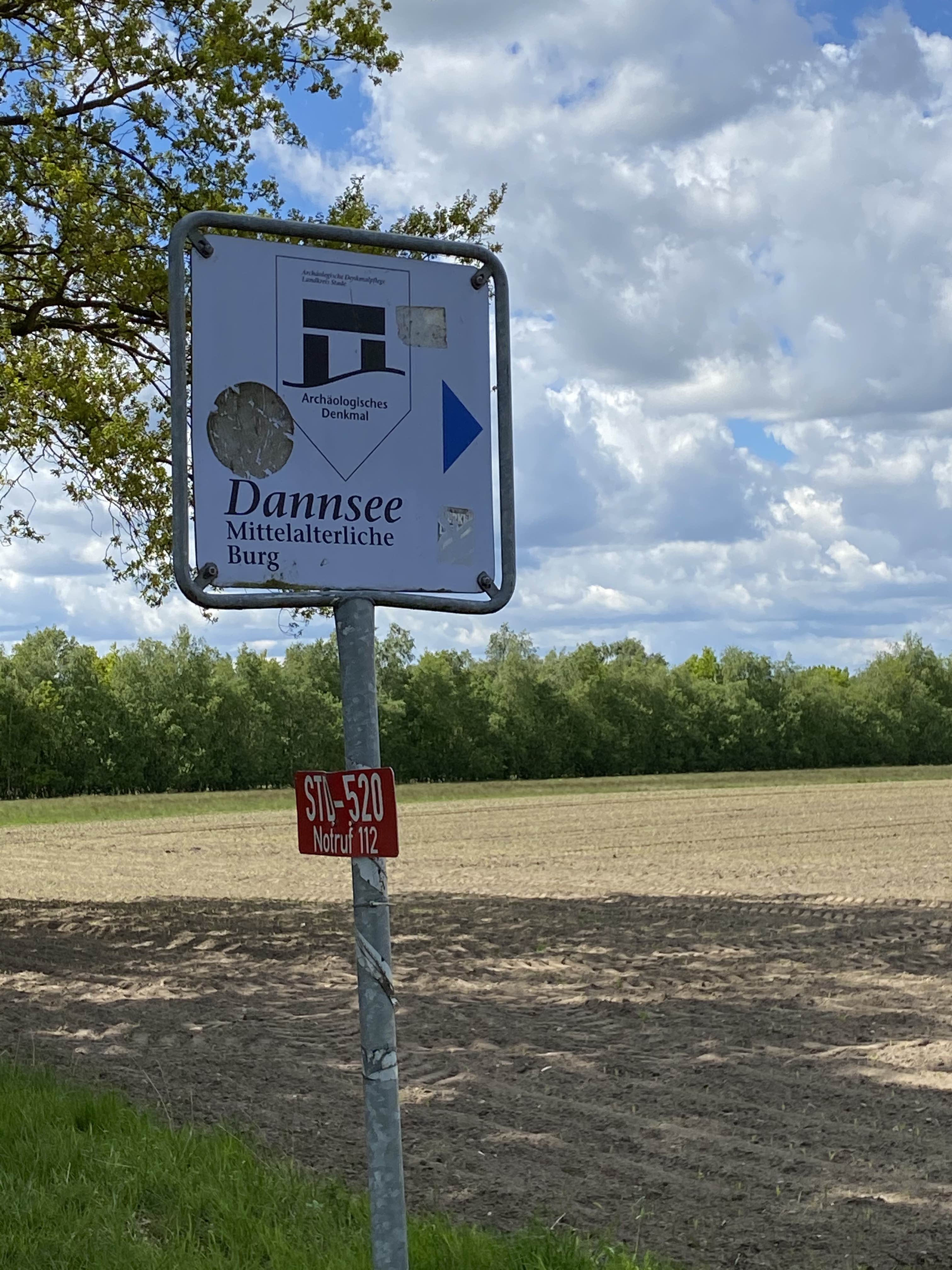 Hebe Bild 8 entlang der Bikemap-Route "Rund um Apensen 01" hervor