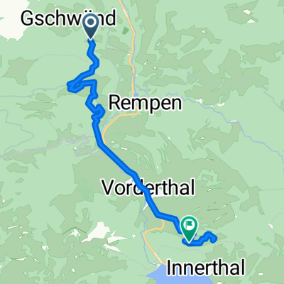 Gerade Fahrt in Vorderthal