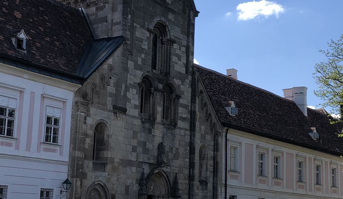 Photo 1 of the Bikemap route "Da Baden a Heiligenkreuz. Helenentalradweg -Stiftradweg" Photo 1 of the Bikemap route "Da Baden a Heiligenkreuz. Helenentalradweg -Stiftradweg"