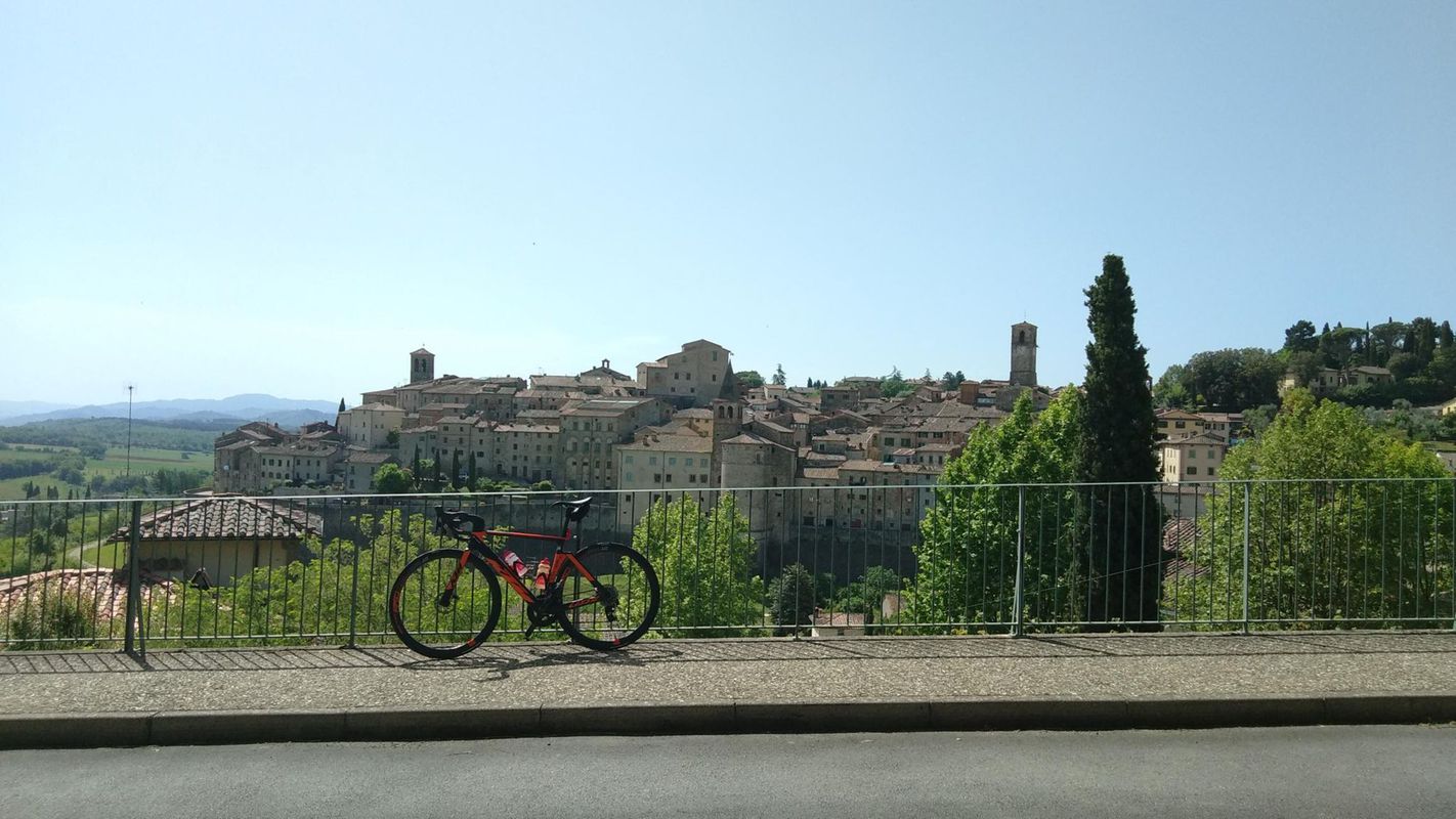 Arezzo - Sansepolcro - Anghiari - Arezzo