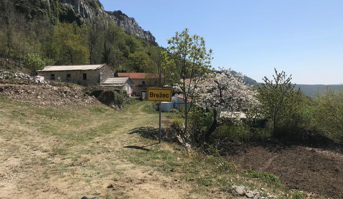 Foto 1 de la ruta de Bikemap "Od Praproč do Rakitovca - Kraški rob"