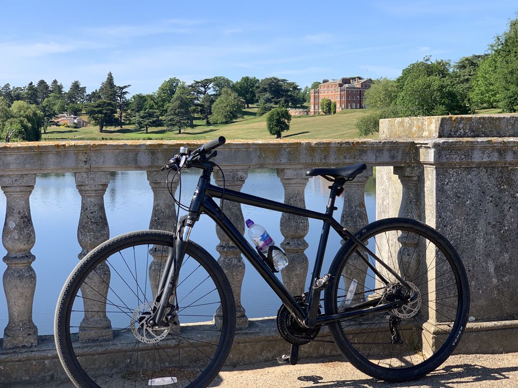 Aston Lane to Aston lane via fields, tracks, Brockett Hall Golf Course  and nature reserve. nice.