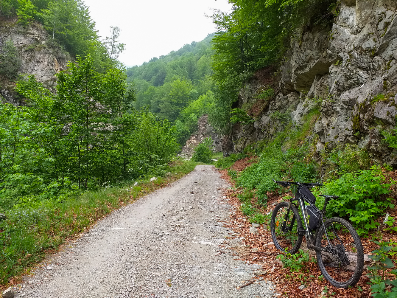 Valea Cernei trail Cerna-Sat - Lacul Iovanu - Cerna-Sat