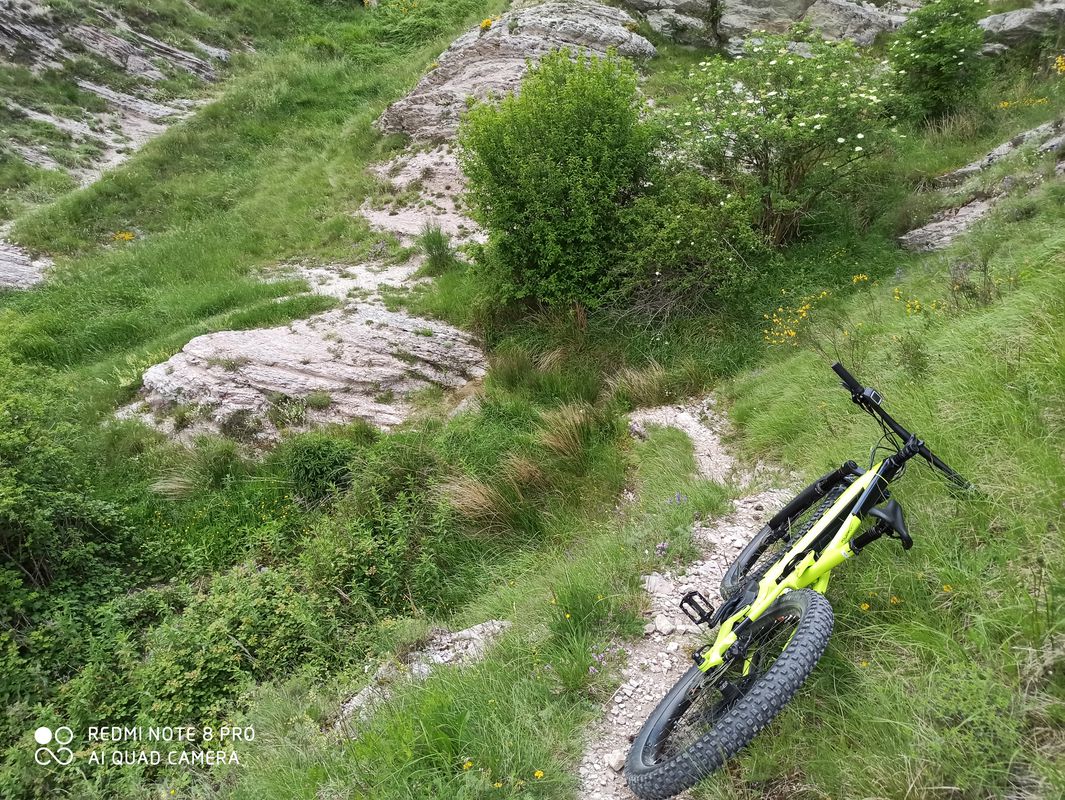 Da Via Vittorina 18, Gubbio a Via della Piaggiola 188, Gubbio