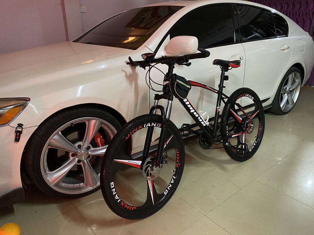 Slow ride in Phnom Penh