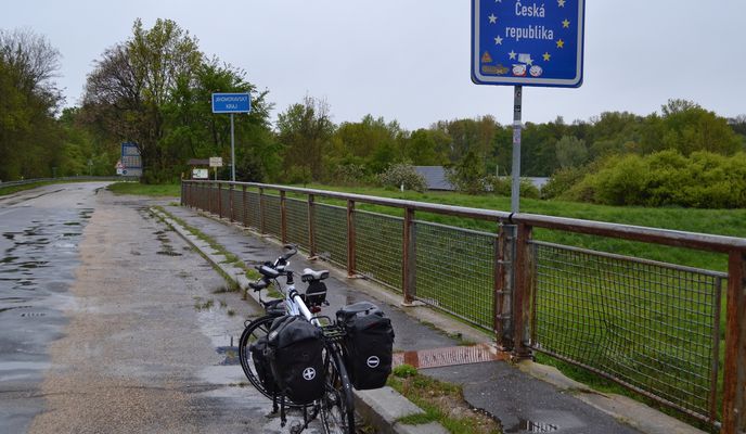 Foto 2 der Bikemap-Route "Wien-Hamburg 02/10: Gajary (SVK) - Vrbovec (bei Znojmo) (CZE)"
