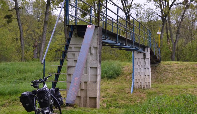 Foto 1 der Bikemap-Route "Wien-Hamburg 02/10: Gajary (SVK) - Vrbovec (bei Znojmo) (CZE)"