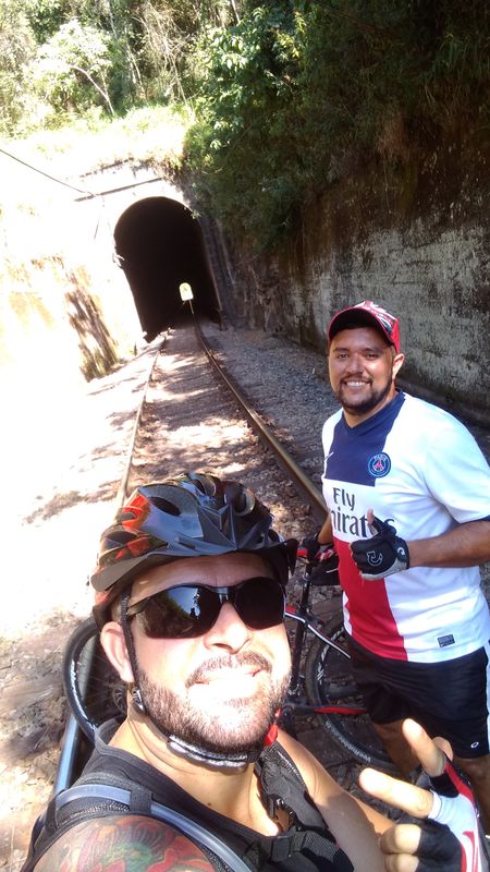 De Rua Pinheiro Grosso 801 a PraƧa LuĆsa Copati Mazoni 532