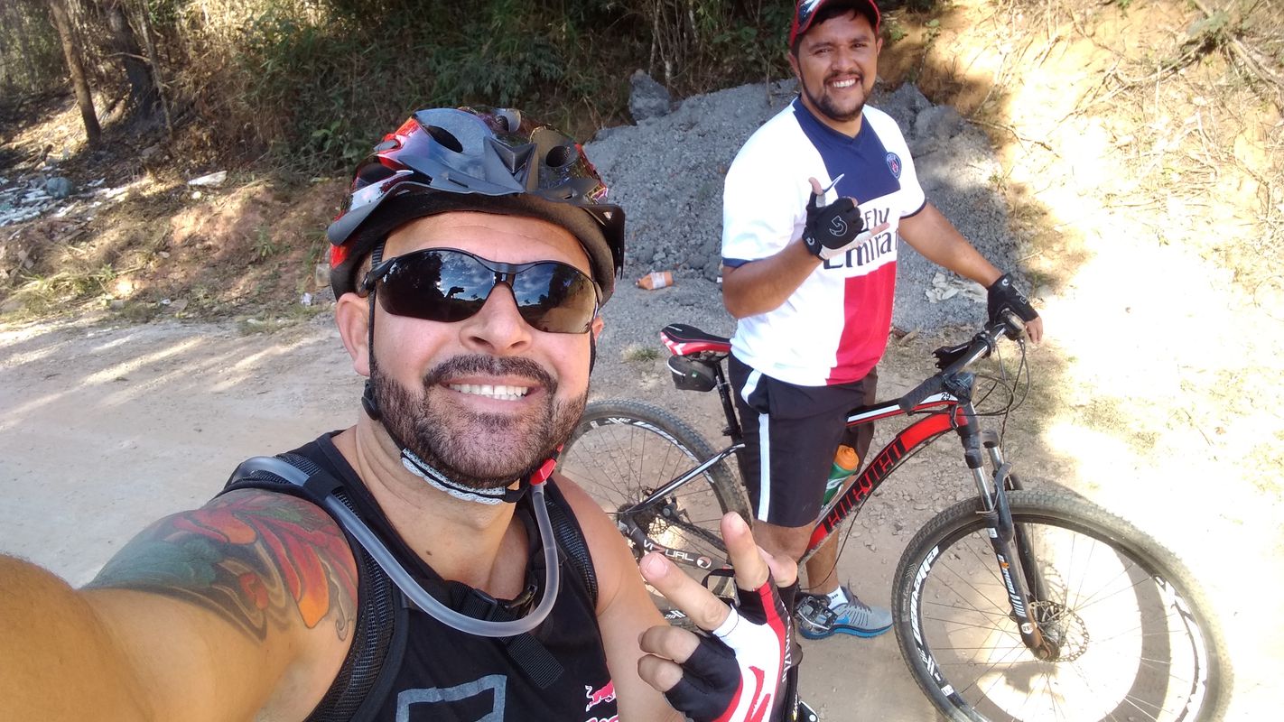 De Rua Pinheiro Grosso 801 a PraƧa LuĆsa Copati Mazoni 532