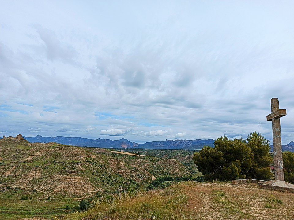 De Unnamed Road, Tierz a Avenida Martínez de Velasco 7, Huesca