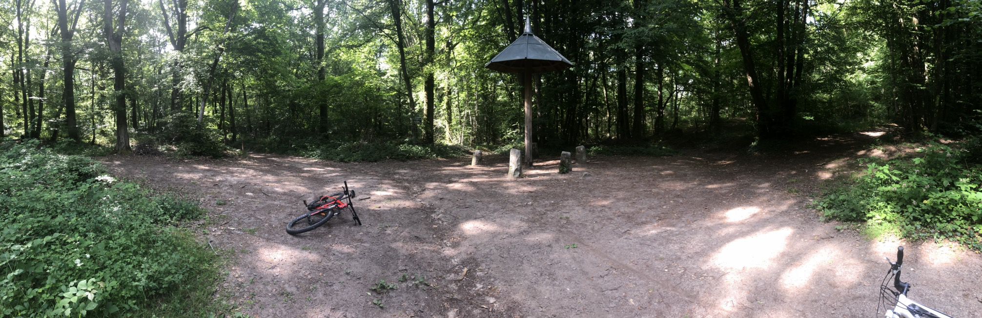 De 7 Rue de la Ville, Péroy-les-Gombries à 9 Rue de la Ville, Péroy-les-Gombries