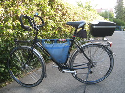 Hebe Bild 1 entlang der Bikemap-Route "10.07.12 Grafing-Ergoldsbach (1. Etappe)" hervor