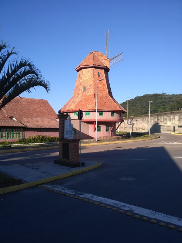 Ida para a Estrada Motucas