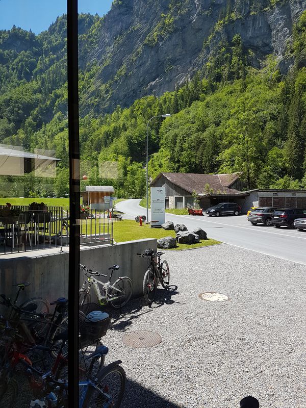 Lurigenstrasse 9, Glarus nach Poststrasse 14, Glarus Süd