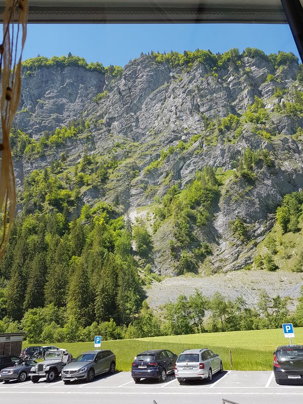 Lurigenstrasse 9, Glarus nach Poststrasse 14, Glarus Süd