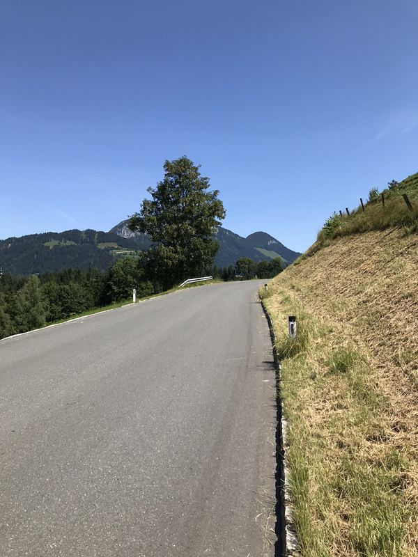 Brixentalrunde, Rund um die Hohe Salve von St.Johann in Tirol über Kitzbühel-Hopfgarten-Söll-Ellmau und zurück