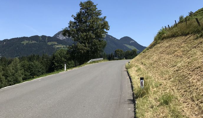 Photo 1 of the Bikemap route "Brixentalrunde, Rund um die Hohe Salve von St.Johann in Tirol über Kitzbühel-Hopfgarten-Söll-Ellmau und zurück"
