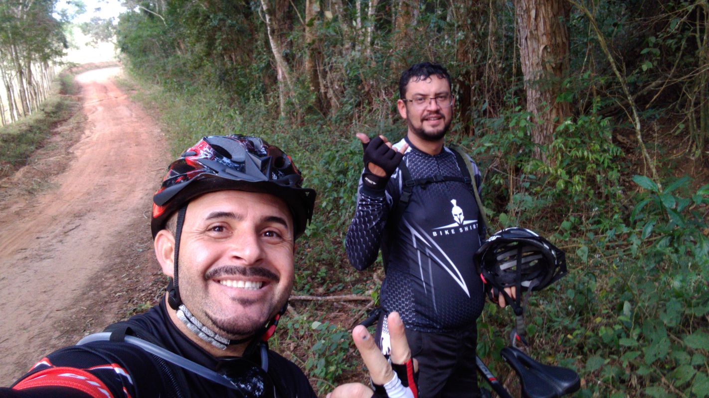 De PraƧa LuĆsa Copati Mazoni 532 a Rua Padre HilĆ”rio da Mota Barros 326
