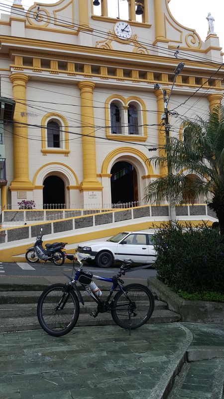 De Vía Palmitas 35-62 a Antigua Vía al Mar