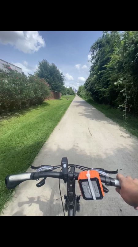 10 mile route. mostly smooth trails. beautiful scenery.