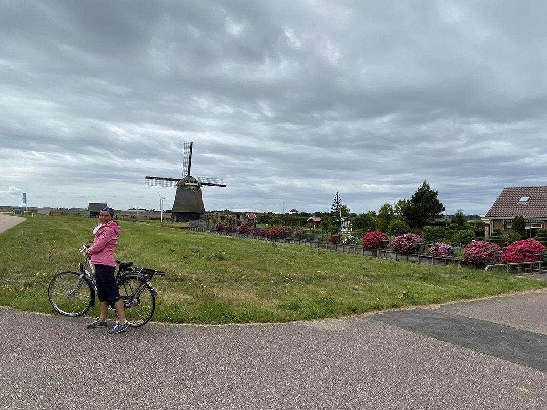 Easy ride in Sint Maartensvlotbrug