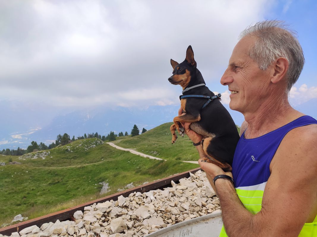 Da Via Col de Gou, Belluno a Piazzale Nevegal 165