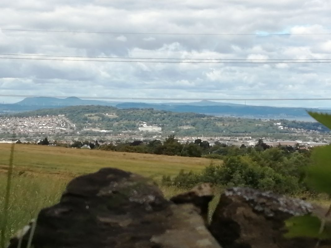 Broomfield Crescent 131 do Broomfield Crescent 117