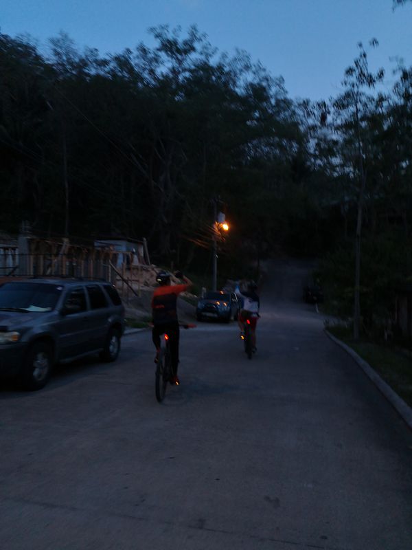 De Boulevard La Hacienda, San Pedro Sula a 1ra Calle, Peña Blanca