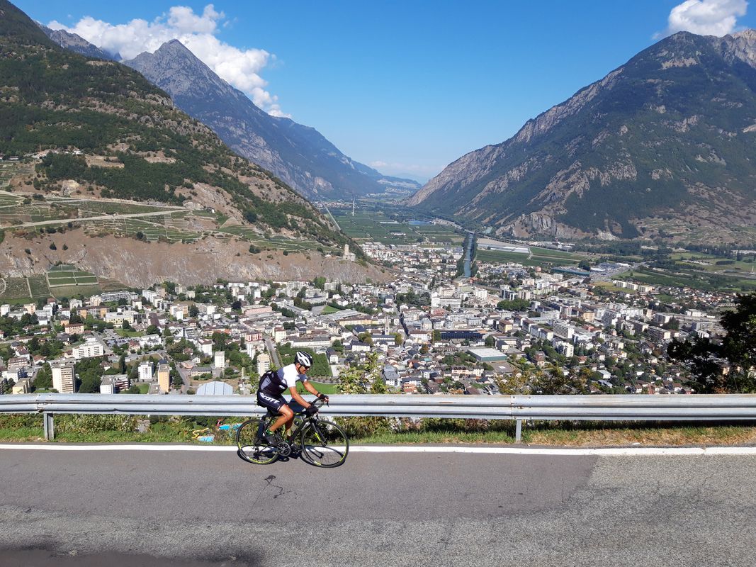 De Rue de Ransou 72, Bagnes à Rue de Ransou 72, Bagnes