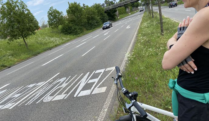 Photo 2 of the Bikemap route "Wessenbergstraße 11, Konstanz nach Uesslingerstrasse, Warth-Weiningen"