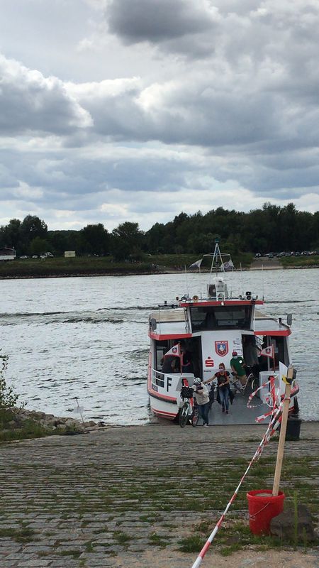 [Fichtenweg] Xanten - Wesel + Eis - Fähre ⛴ - Xanten