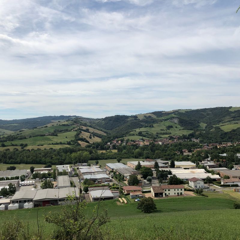 Da Via Foscolo, Quattro Castella a Via Città di Pemba 27, Reggio Emilia