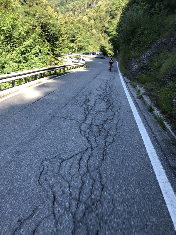 Da Via Arnoldi 50, Peghera a Via Arnoldi 58, Peghera