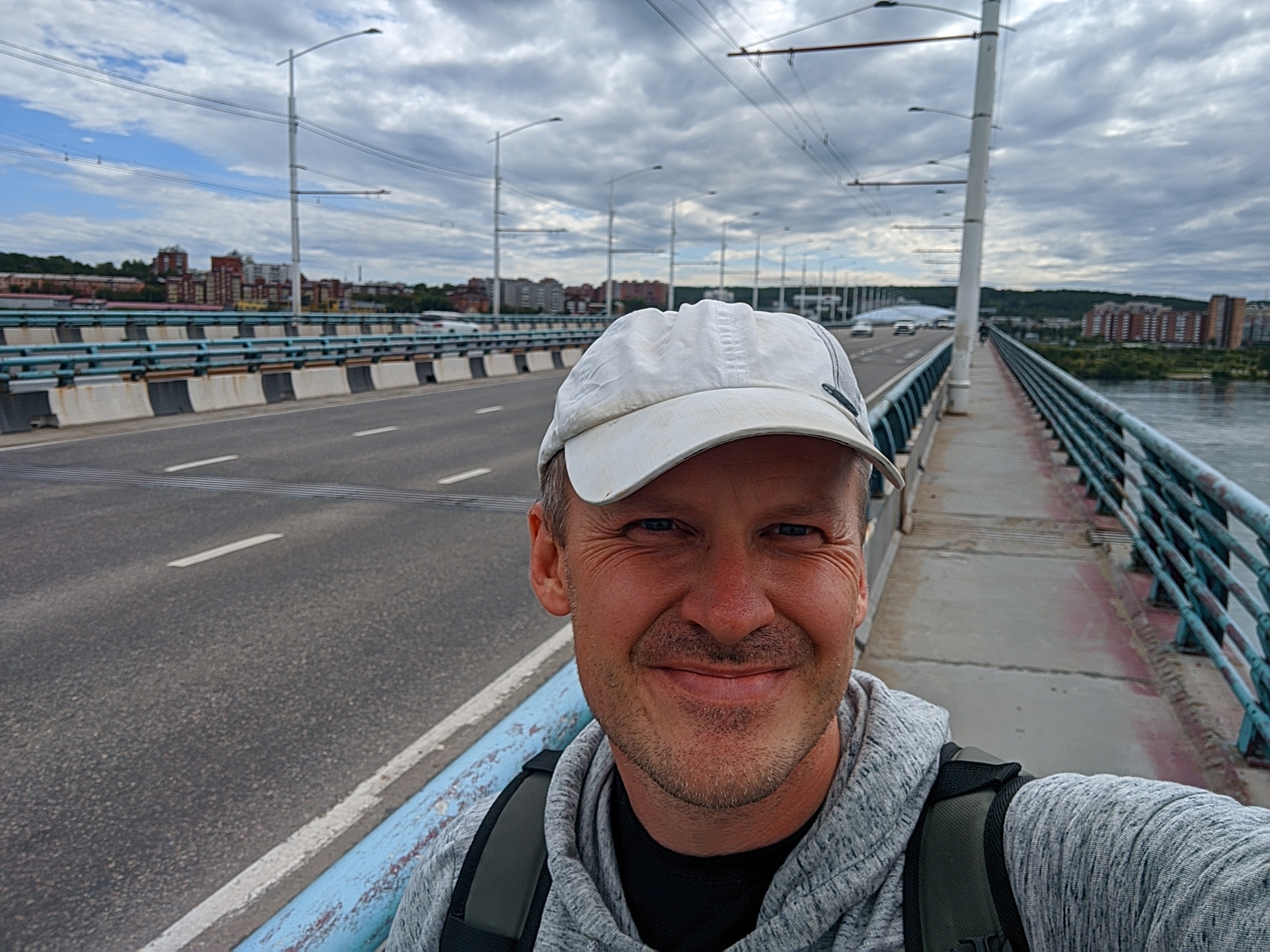 кольцо от академгородка через мост и плотину с перерывами на кофе