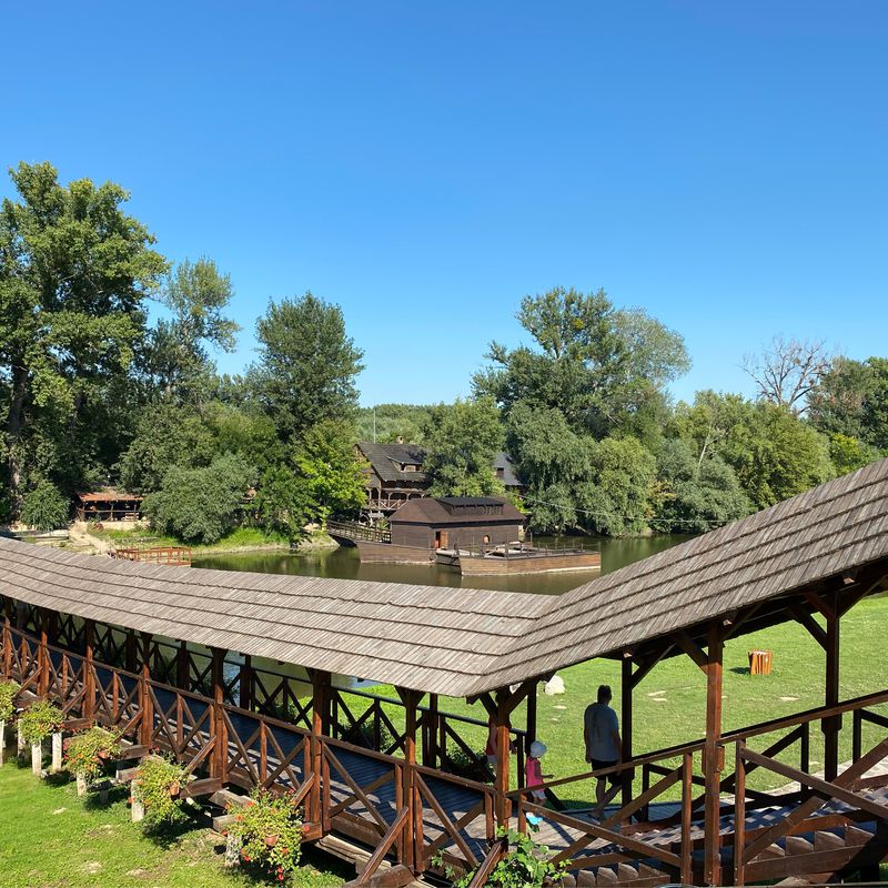 Kolárovo - Komarno - Zlatná - Kameničná - Kolárovo