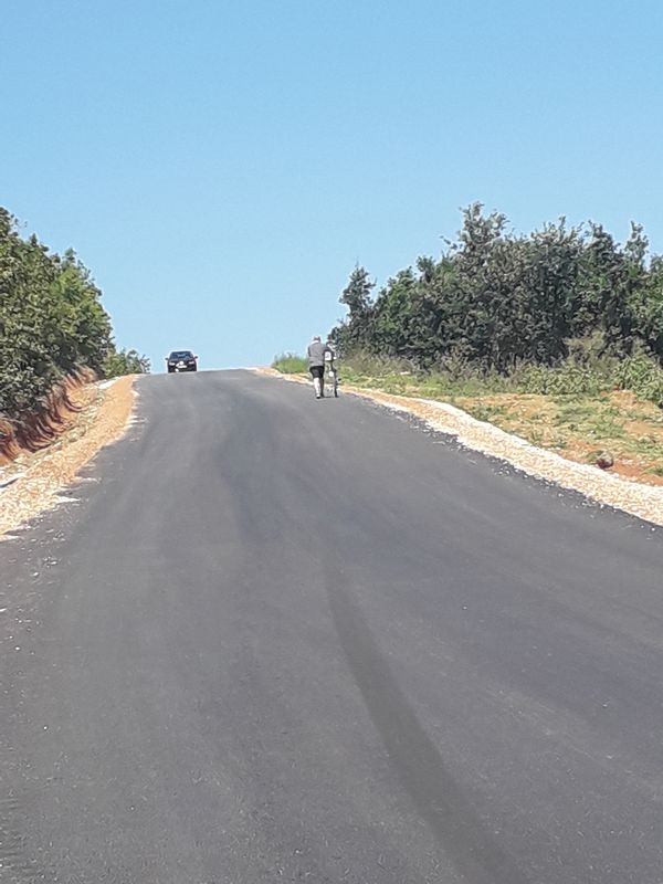 Unnamed Road, Dardani to Unnamed Road, Dardani