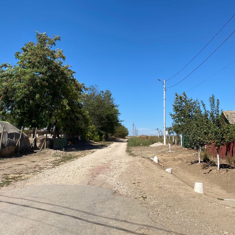 Alternative to avoid the heavy traffic on DN22 if you do EuroVelo 6 (last 4km to Mihai Viteazu unpaved)