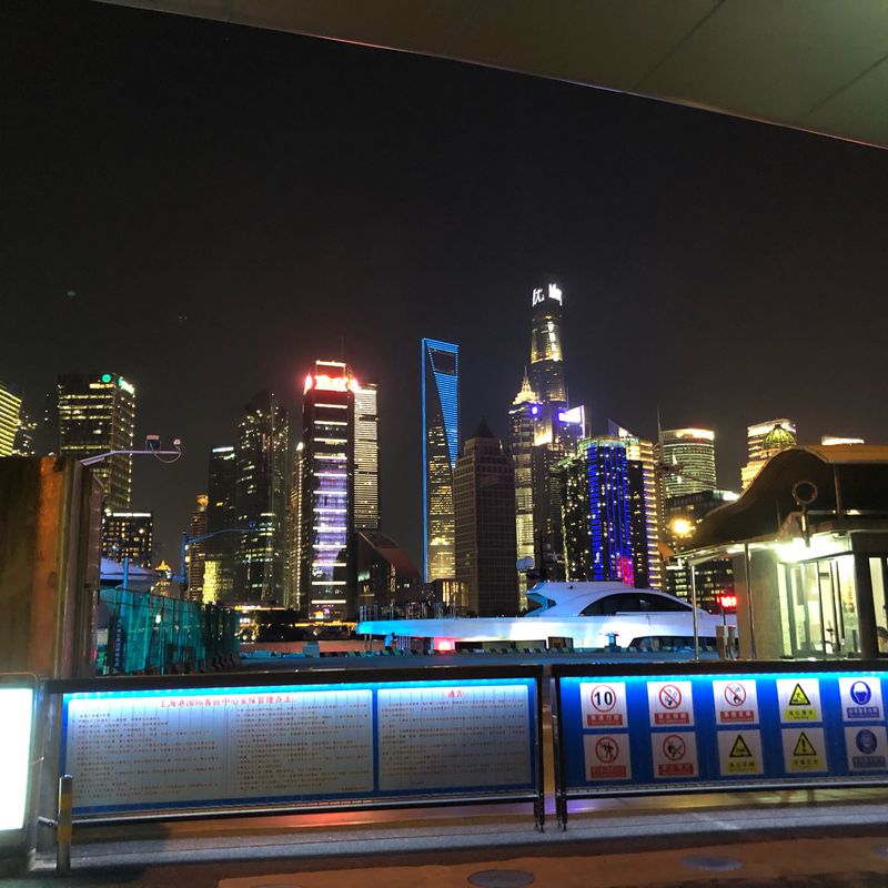 Yishan Road No.810 Building 8, Shanghai to No.569 Dongchangzhi Road, Shanghai