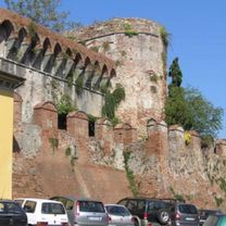 Da Via Montenero 5A, Montecatini-Terme a Via Montenero 7, Montecatini-Terme